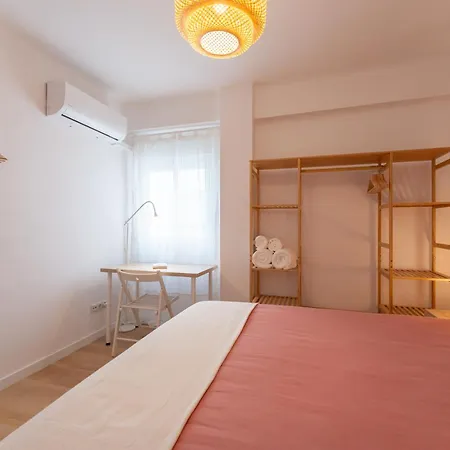 Malaga Lux Oasis - Modern 3Br, Fast Wifi, Smarttv Apartment Exterior photo