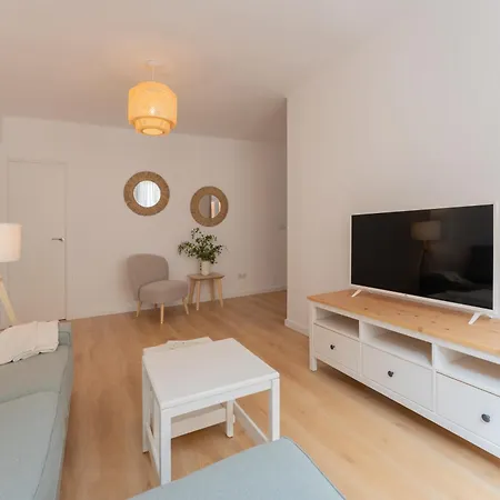 Malaga Lux Oasis - Modern 3Br, Fast Wifi, Smarttv Apartment Exterior photo