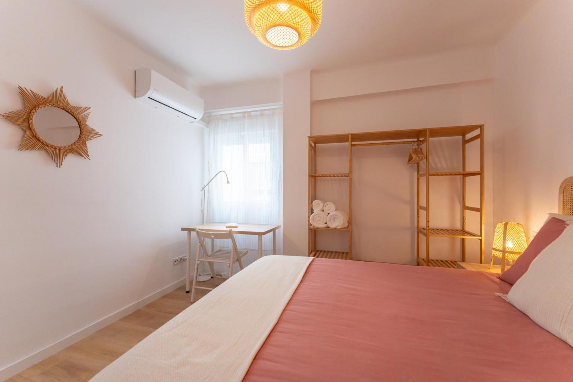 Apartment Lux Oasis - Modern 3br, Fast Wifi, Smarttv Málaga